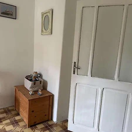 Apartment 3-bedroom In *